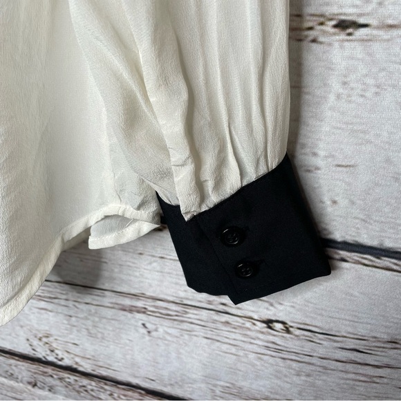 Victoria’s Secret Silk Button Down Blouse Ivory Black Size Small 2013 Rare Find! - Picture 5 of 15